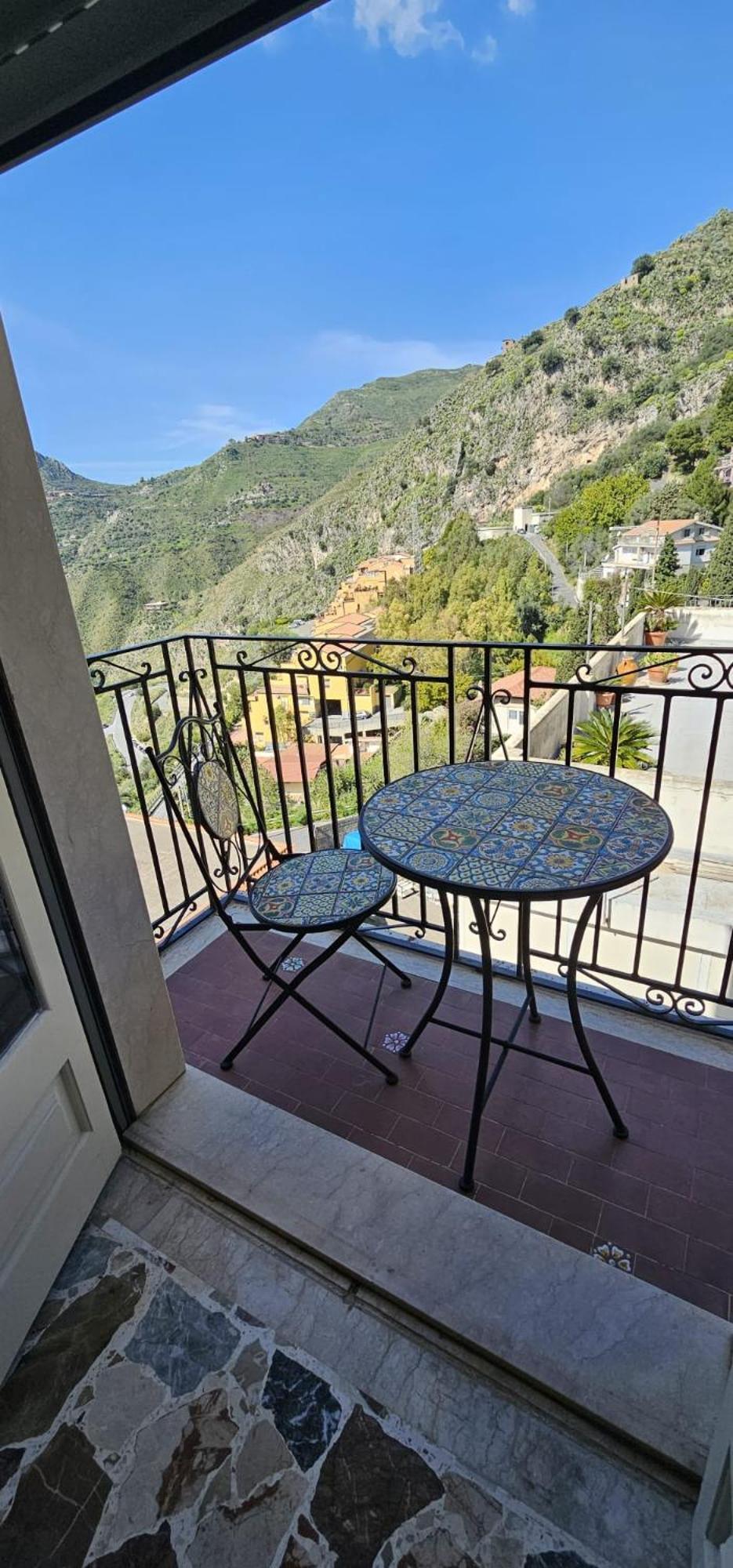 La Casa Di Gio Bed & Breakfast Taormina Exterior photo